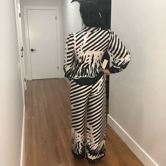 725. NWT! Chic Zebra Print Women's Pantsuits - Picture 5 of 6